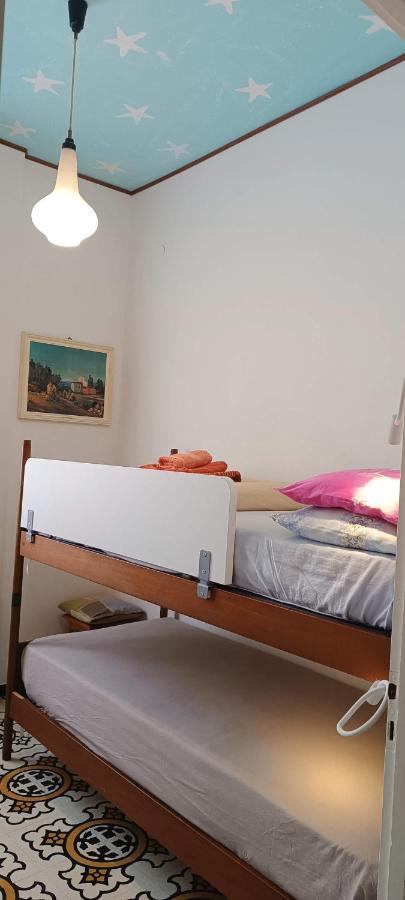 Casa Di Claude Con Posto Auto Apartman Finale Ligure Kültér fotó