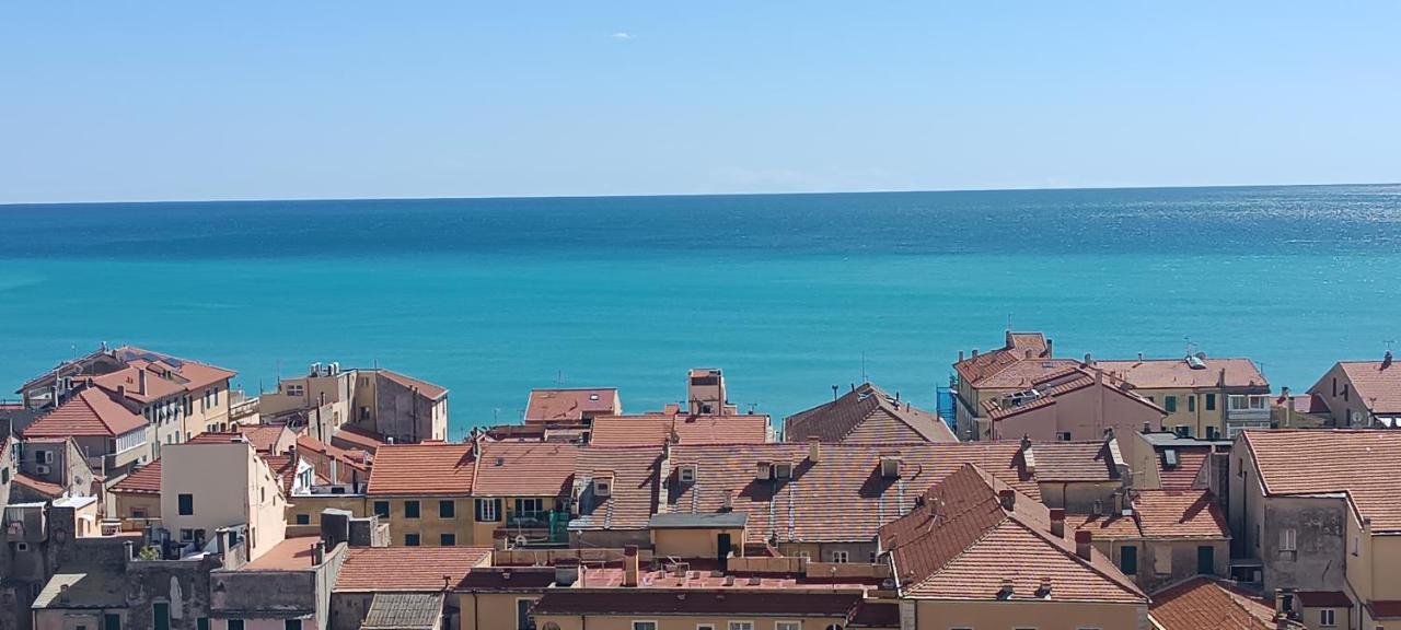 Casa Di Claude Con Posto Auto Apartman Finale Ligure Kültér fotó