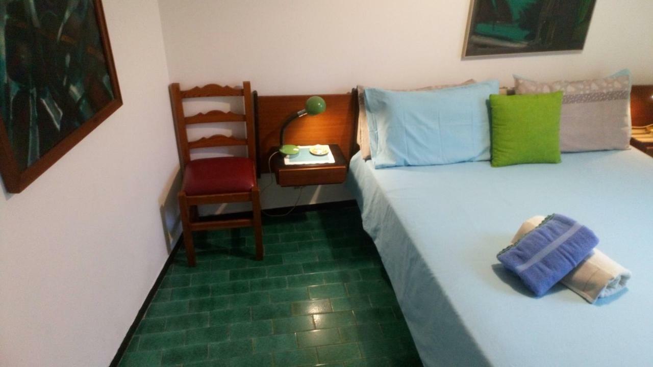 Casa Di Claude Con Posto Auto Apartman Finale Ligure Kültér fotó